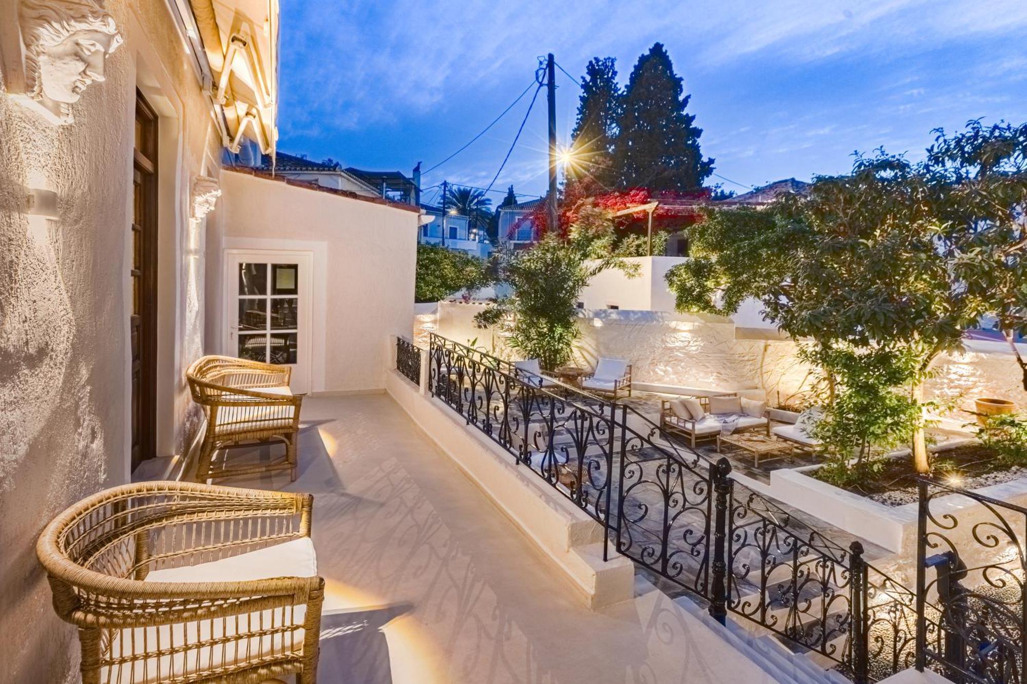 Hotel Teresa Spetses Exterior foto